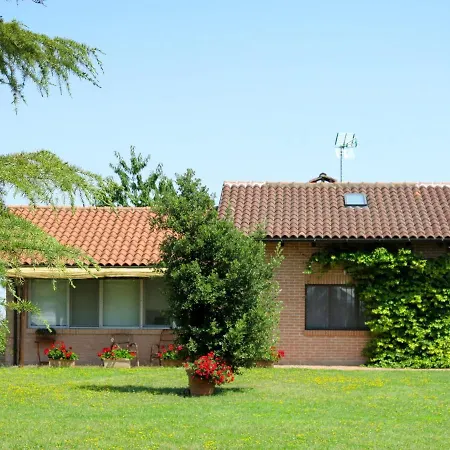 Le Rose Rosse By Interhome 別荘 *