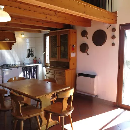 Le Rose Rosse By Interhome Grazzano Badoglio