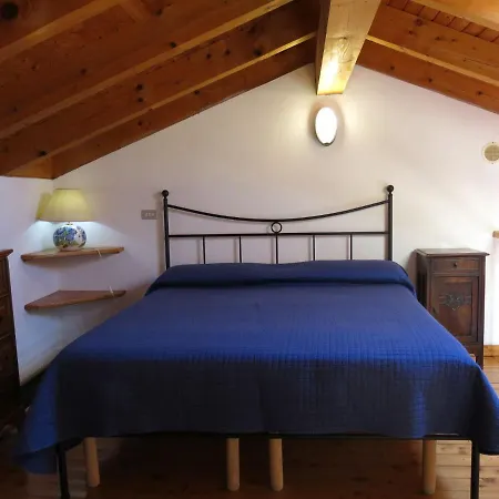 別荘 Le Rose Rosse By Interhome