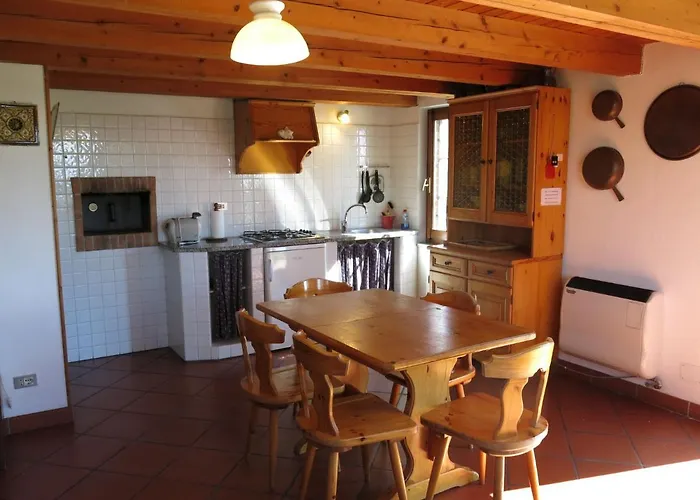 Le Rose Rosse By Interhome Grazzano Badoglio